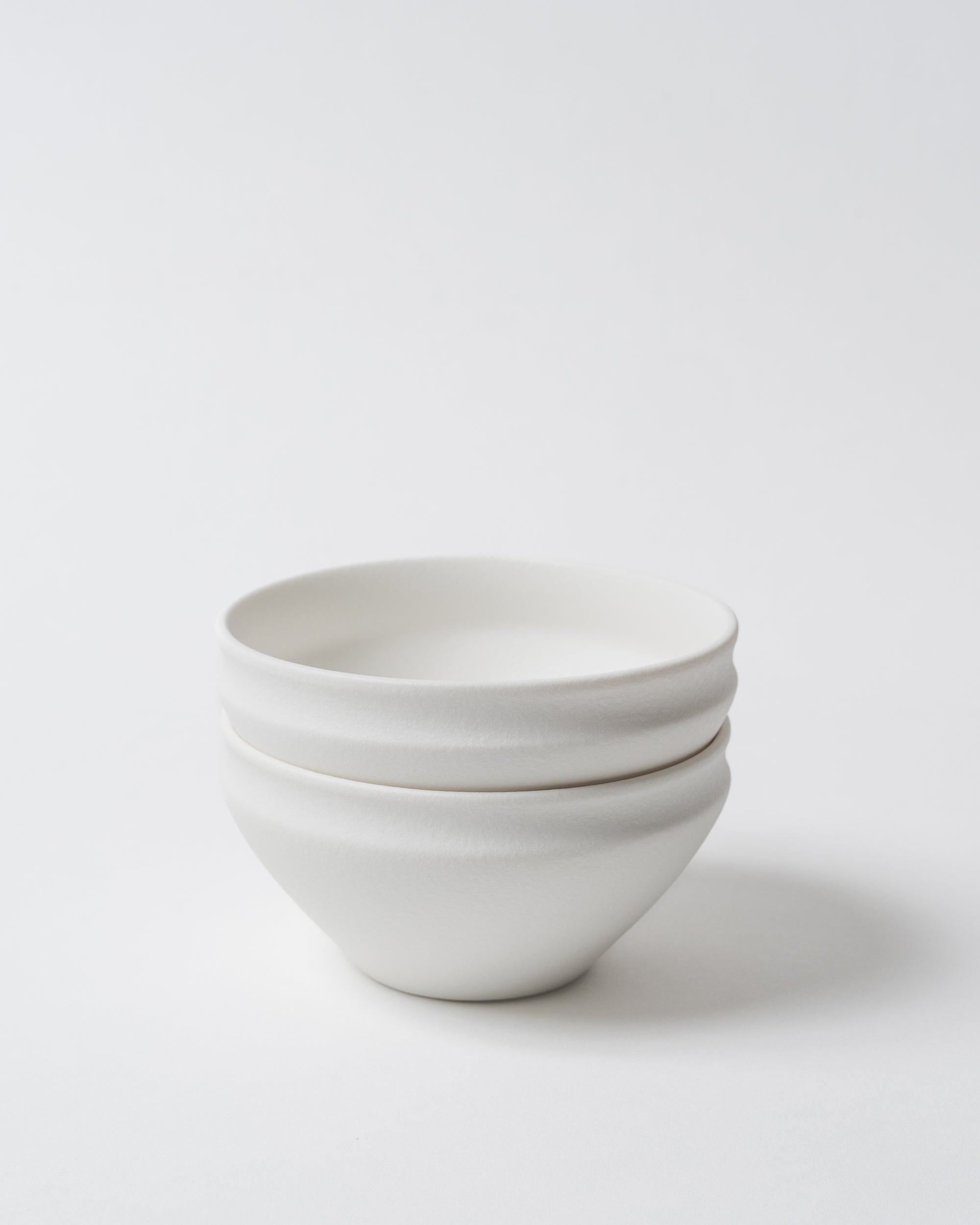 http://www.bunandpillow.com/cdn/shop/files/4.5_WhitePorcelainRiceBowl1.jpg?v=1691801668