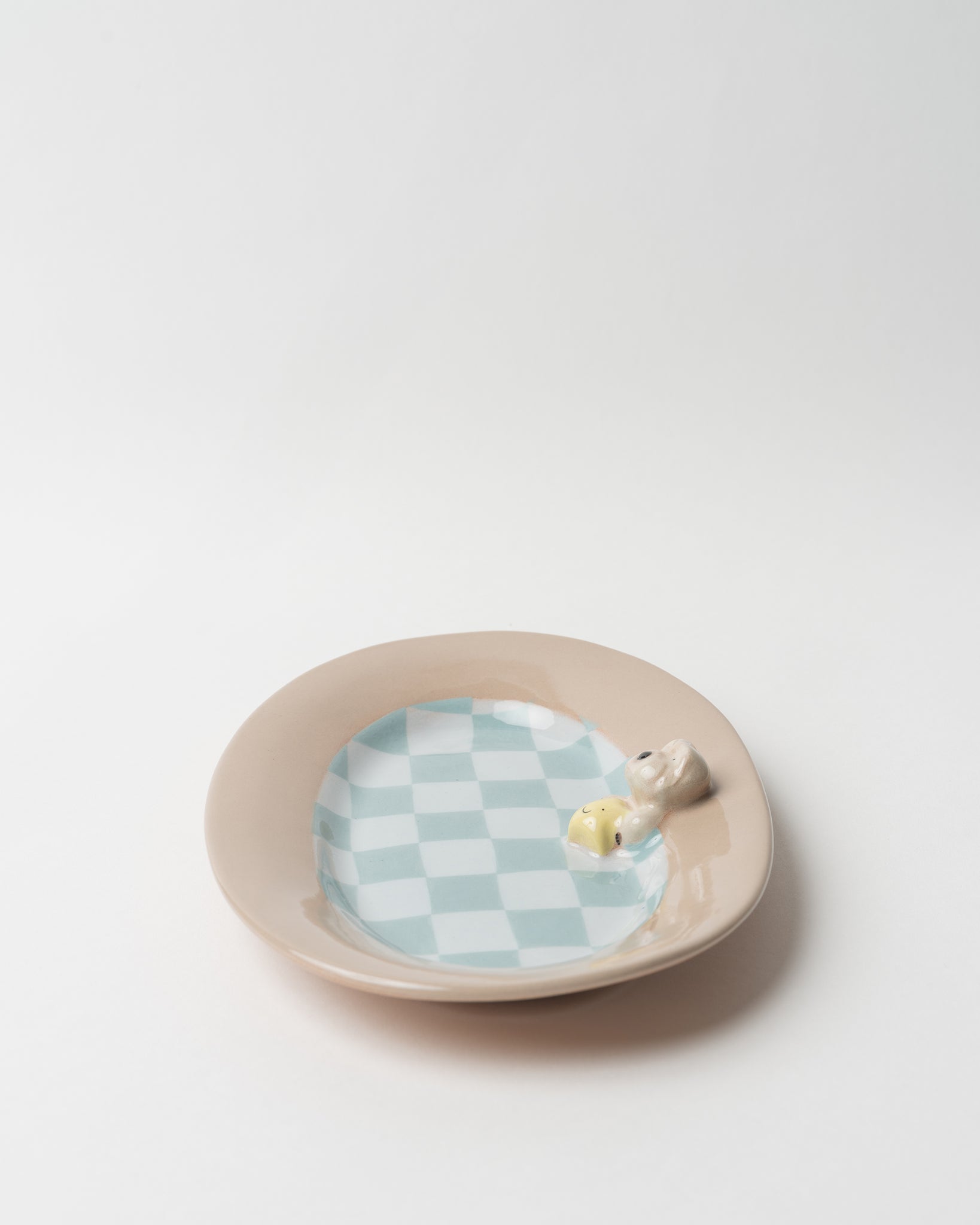 Blue Grid Dog Figurine Oval Plate