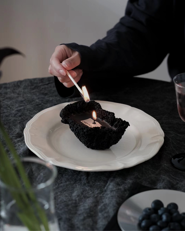 Driftwood Black Cake Candle